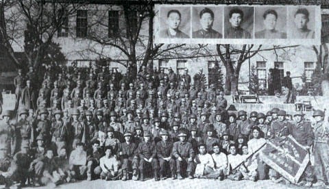 1951년 3·1절 기념 체육대회에서 우승한 중대의 기념사진(23기). photo 육종전우회