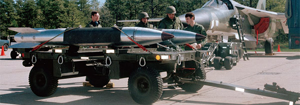 미국의 대표적 핵폭탄인 B61. 한국에도 배치됐던 전술핵무기로 1991년 철수됐다.