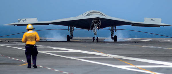 미 해군 무인전투기 ‘X-47B’ ⓒphoto 유용원의 군사세계