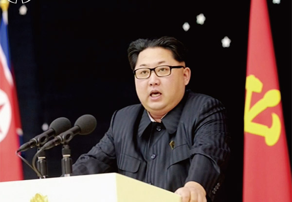 지난 2월 13일 ‘광명성 4호’ 발사에 기여한 관계자들 환영연회에서 축하 연설을 하는 김정은. ⓒphoto 연합