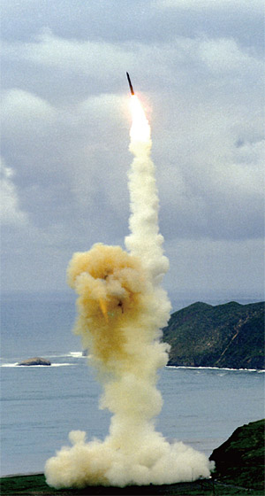 미국의 ICBM인 미니트맨Ⅲ의 시험 발사 모습. ⓒphoto 미국공군사이트