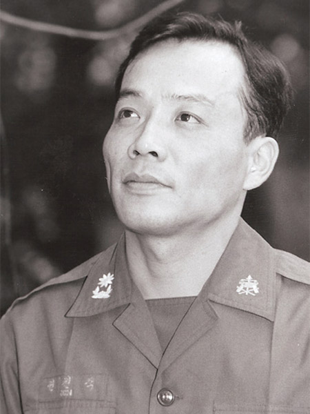 1989년 군법무관 시절의 전원책 변호사.