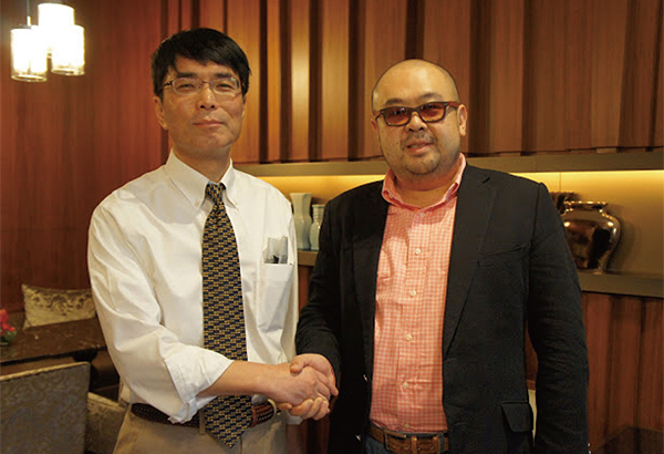 2011년 1월 마카오에서 만난 고미 요지씨(왼쪽)와 김정남.