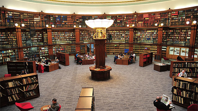 리버풀 도서관. 아름다운 도서관 내부와 방대한 장서, 저렴하고 맛있는 카페테리아로 관람자들을 즐겁게 해준다. ⓒphoto 이승원