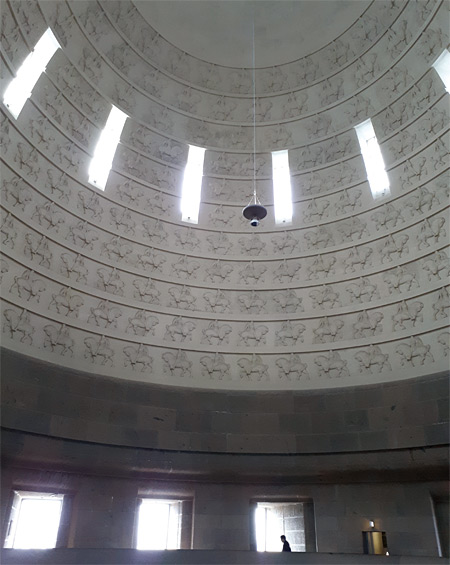 돔(dome) 아랫부분의 모습. ⓒphoto 홍지형