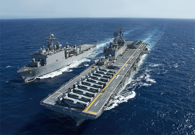 강습상륙함을 중심으로 한 원정타격전단은 소형항모전력이자 전략 자산이다. ⓒphoto 미 해군