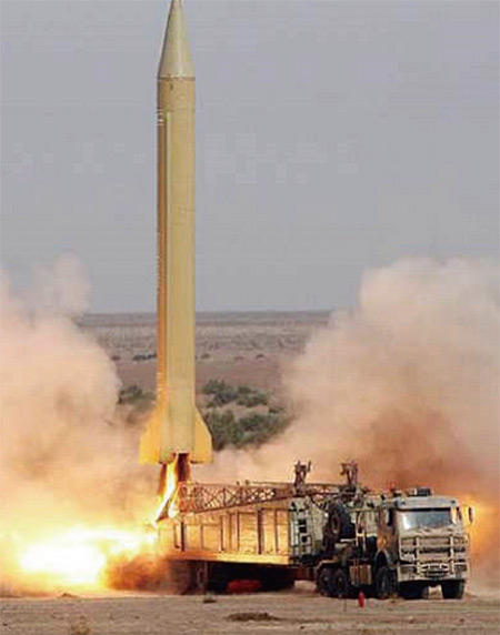 이란의 샤하브-3호 미사일의 시험 발사 모습. ⓒphoto FARS 뉴스
