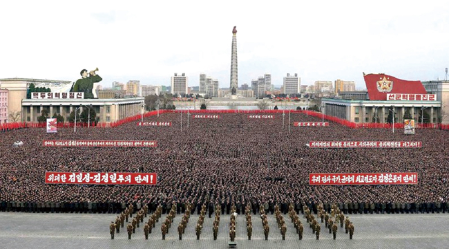 2016년 1월 8일 김일성광장에서 열린 핵실험 성공 축하 집회. ⓒphoto KCNA