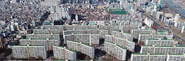 서울 강남 재건축 아파트의 상징인 대치동 은마아파트. ⓒphoto 오종찬 조선일보 기자