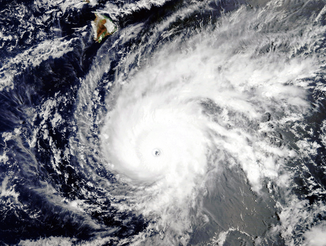 지난 8월 21일 위성으로 찍은 허리케인 레인. 한때 5등급까지 올라갔던 강력 허리케인 레인은 하와이에 물폭탄을 안겼다. ⓒphoto 뉴시스