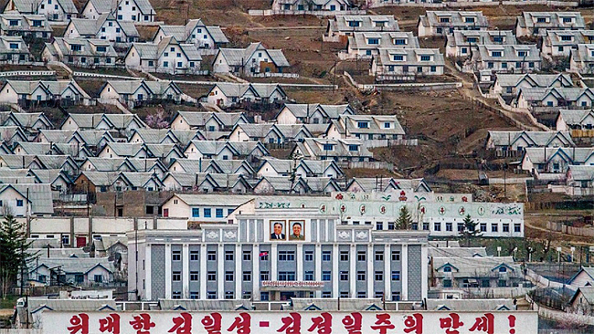 러시아 블로거 베케크리가 촬영한 북한 국경의 한 마을 모습.