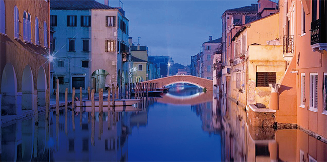 베네치아 토박이들이 ‘진짜 베네치아’라고 평가하는 키오자의 야경. ⓒphoto hotelbristol.net
