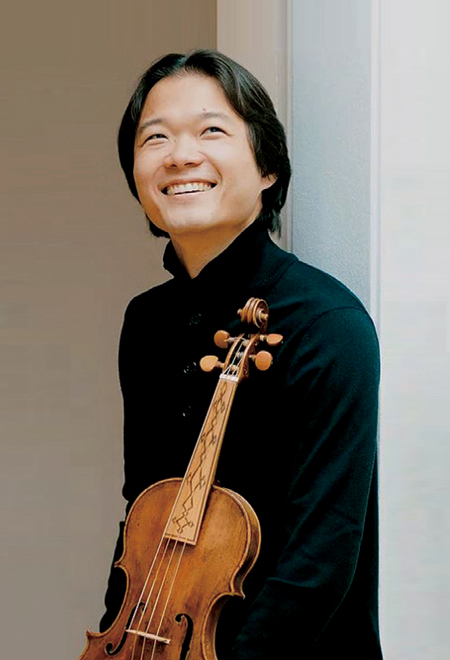 네덜란드바흐협회를 이끌고 있는 일본 바이올리니스트 사토 스케. ⓒphoto 사토 스케 홈페이지