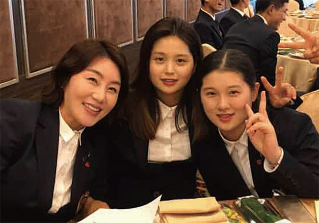 국가대표팀 코치 시절 박소영 프로와 최혜진, 박현경 선수(왼쪽부터).