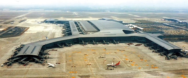 지난해 새로 문을 연 중국 광저우 바이윈공항 2터미널. ⓒphoto 바이두