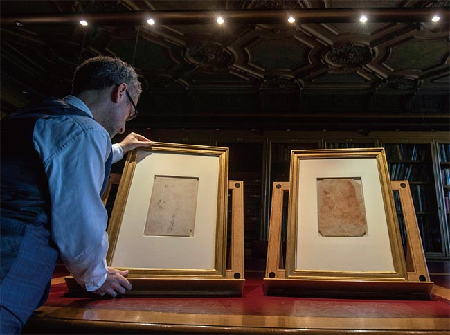 다빈치 사망 500주기를 맞아 영국에서도 114개의 다빈치 특별전이 열리고 있다. 런던 퀸즈 갤러리에서 전시 중인 다빈치 스케치들. ⓒphoto 뉴시스
