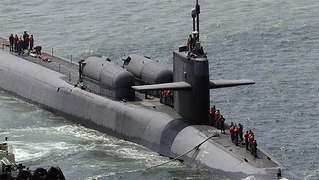 무려 154발의 토마호크 순항미사일을 탑재한 미 오하이오급 핵잠수함.