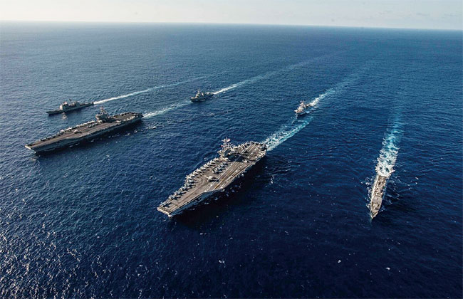 미국 레이건호와 스테니스호 등 항모 2척이 지난해 11월 남중국해에서 훈련하고 있다. ⓒphoto US Navy