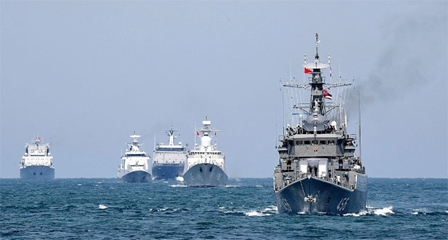 중국과 러시아 군함들이 동중국해에서 해상연합-2019 훈련을 실시하고 있다. ⓒphoto China.mail