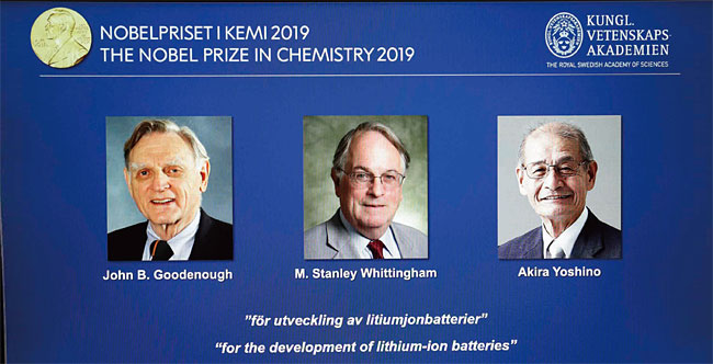 지난 10월 9일 발표된 올해 노벨 화학상 공동 수상자들. 왼쪽부터 존 비 구디너프, 스탠리 휘팅엄, 요시노 아키라. ⓒphoto 뉴시스