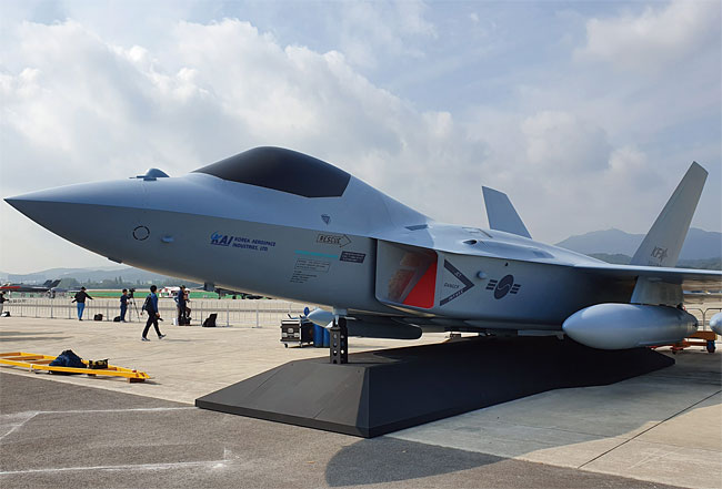 한국형전투기(KF-X) 실물크기 모형. ⓒphoto 유용원의 군사세계