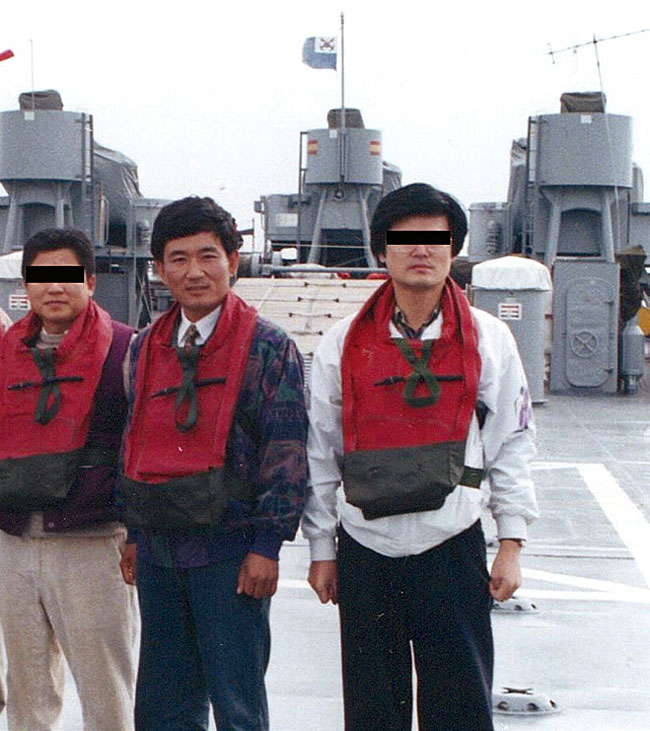 1994년 탈북 후 중국 다롄항에서 해군함정을 타고 대한민국으로 입국했을 당시 모습. ⓒphoto 김대호