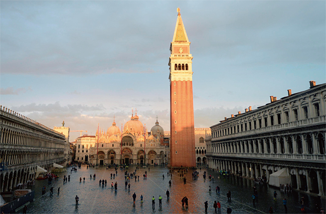 1100년간 지중해 해양대국으로 군림했던 베네치아 역사의 중심이자 증거인 산 마르코 광장. ⓒphoto 뉴시스