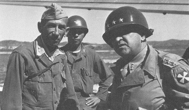 6.25 전쟁의 영웅으로 꼽히는 故 월튼 워커 장군의 모습(오른쪽). ⓒphoto 국방부