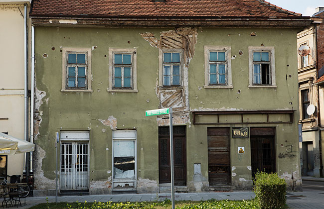 자그레브 근교 소도시 카를로바츠. 크로아티아 큰 도시에서 조금만 벗어나면 내전의 상처를 쉽게 발견할 수 있다. ⓒphoto 이경민