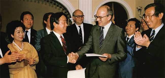 1989년 한국 정치인 최초로 소련을 방문한 김영삼 당시 통일민주당 총재. ⓒphoto 연합