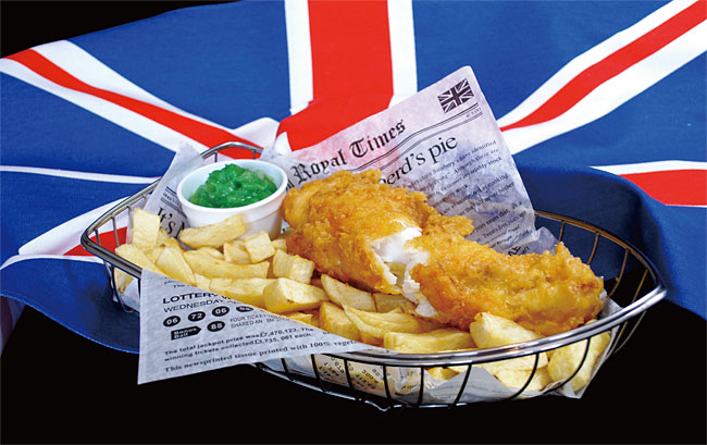 영국인들이 대표적인 전통 음식으로 꼽는 피시 앤드 칩스. ⓒphoto cnn.com