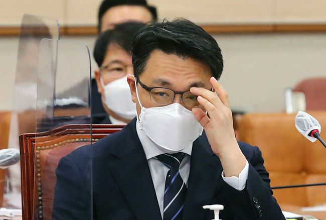 지난 3월 16일 국회 법제사법위원회 전체회의에 참석한 김진욱 고위공직자범죄수사처장. ⓒphoto 뉴시스