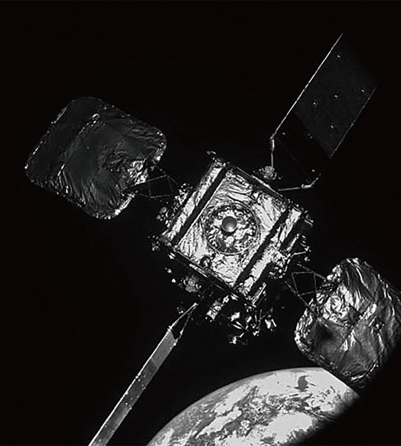MEV-2가 연료 공급을 해준 정지궤도 위성 인텔샛 10-02.