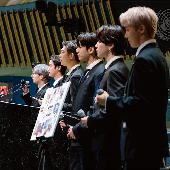 그룹 BTS(방탄소년단)가 지난 9월 20일(현지시간) 미국 뉴욕 유엔본부 총회장에서 열린 제2차 SDG Moment(지속가능발전목표 고위급회의) 개회식에서 발언하고 있다. ⓒphoto 뉴시스