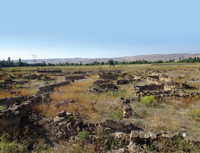 인류 최초의 광물교환시장과 제련소가 있었던 쿨테페 유적지. 4000년 전 ‘주석의 제국’ 아카드에 생긴 비즈니스 도시였다.