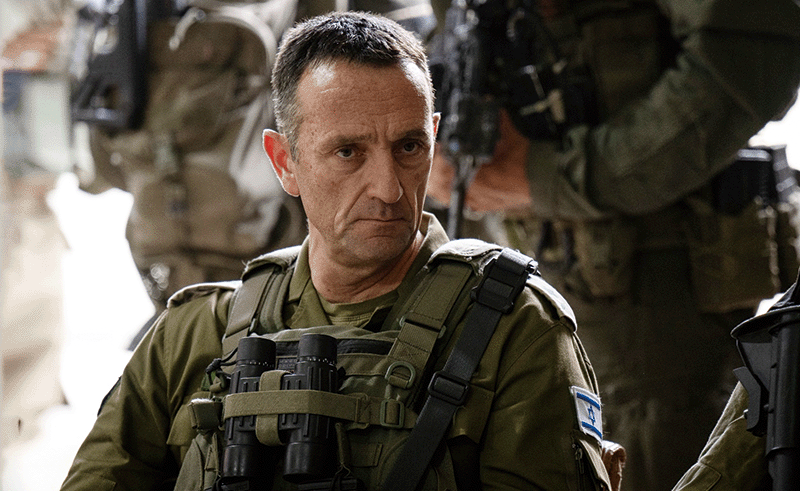 지난 1월 4일 이스라엘 네타냐후 총리 주재로 열린 각료들과 군 지휘관들 연석회의에서 극우 각료들로부터 공격을 받은 헤르지 할레비 참모총장. photo 이스라엘타임