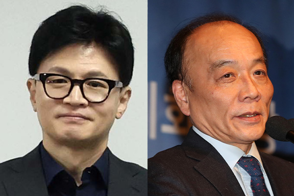 왼쪽부터 한동훈 국민의힘 비상대책위원장과 전원책 변호사. photo 뉴시스