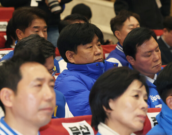 양문석 더불어민주당 경기 안산갑 후보.(가운데). photo 뉴시스