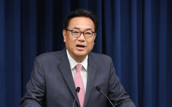 신임 비서실장으로 임명된 정진석 국민의힘 의원이 22일 오전 서울 용산 대통령실 청사에서 소감을 밝히고 있다. photo 뉴시스