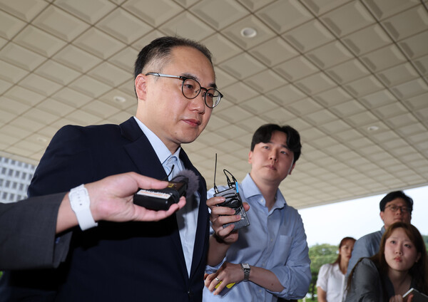 이원석 검찰총장이 23일 오전 서울 서초구 대검찰청으로 출근하고 있다. photo 뉴시스