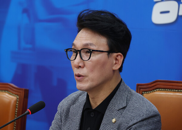 더불어민주당 김민석 수석 최고위원 photo 뉴시스