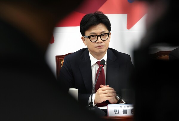 한동훈 국민의힘 대표가 7일 오전 서울 여의도 국회에서 열린 최고위원회의에서 잠시 생각에 잠겨 있다. photo 뉴시스