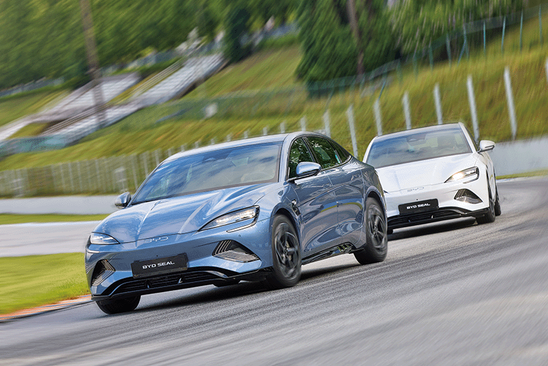 세계 최대 전기차 업체인 중국 비야디(BYD)가 국내에 선보인 중형 전기 세단 ‘씰’. photo BYD