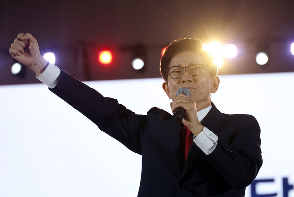 김문수 국민의힘 당 대표 후보가 22일 충북 청주 오스코에서 열린 국민의힘 제6차 전당대회에서 비전발표를 하고 있다. photo 뉴시스