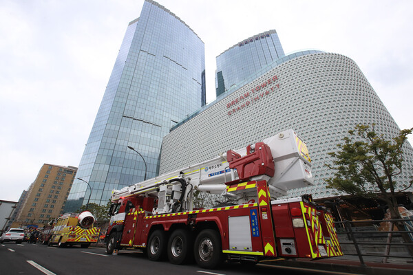 외국인 전용 카지노가 개설된 제주시 노형동 제주 드림타워 복합리조트 내 제주 그랜드하얏트호텔.  photo 뉴시스