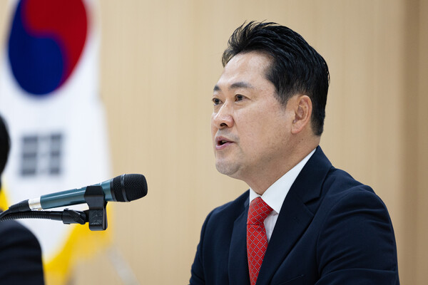 장동혁 국민의힘 대표가 29일 인천 중구 인천관광공사에서 열린 현장최고위원회의에서 모두발언을 하고 있다. photo 뉴스1