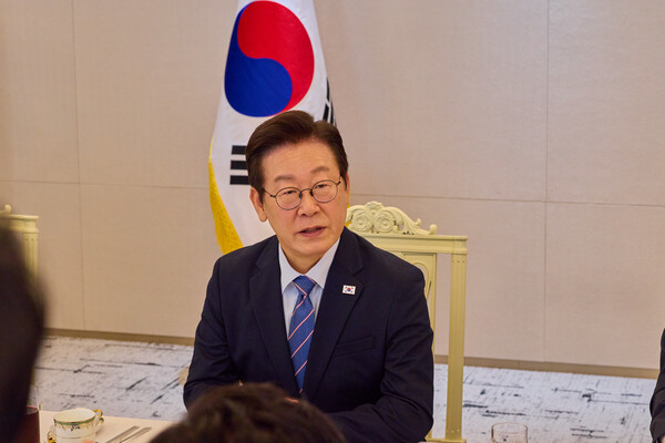 이재명 대통령이 18일 서울 용산 대통령실 청사에서 열린 증권사 리서치센터장 오찬 간담회에서 발언하고 있다. photo 뉴스1