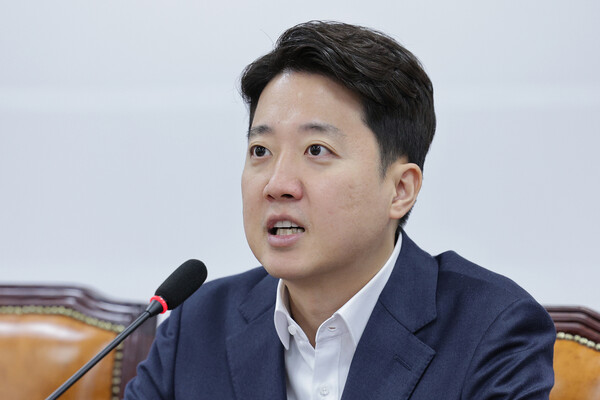 이준석 개혁신당 대표가 지난 10월 20일 서울 여의도 국회에서 열린 최고위원회의에서 발언하고 있다. photo. 뉴스1