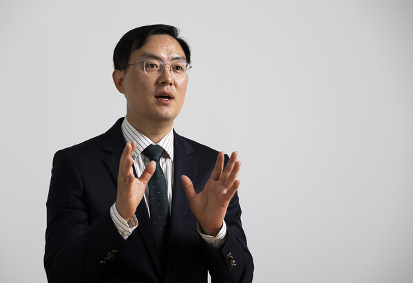 엄정식 공군사관학교 군사전략학과 교수. photo 이경호 영상미디어 기자