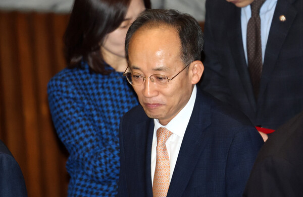 추경호 국민의힘 의원이 13일 서울 여의도 국회에서 열린 제429회국회 본회의에 참석하고 있다. photo 뉴스1